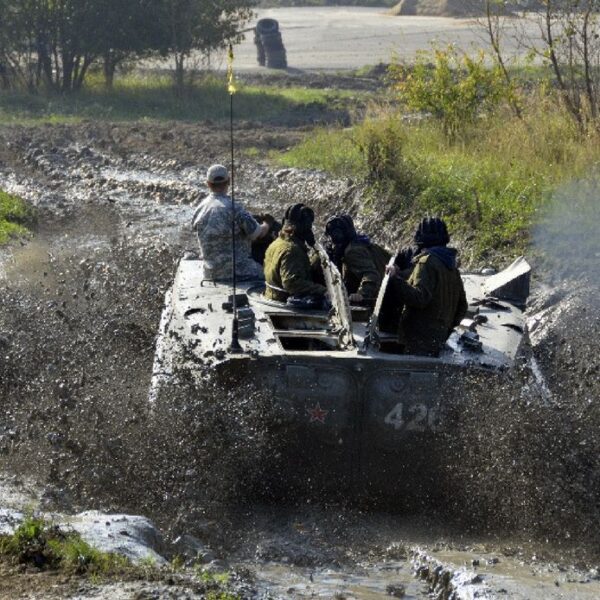 Rit in een tank nabij Praag - Afbeelding 6