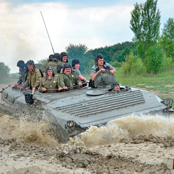 Zelf een tank besturen nabij Praag